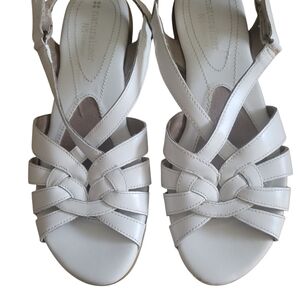 Vintage Naturalizer N5 Comfort Nalani Sandals White Leather Size 6.5